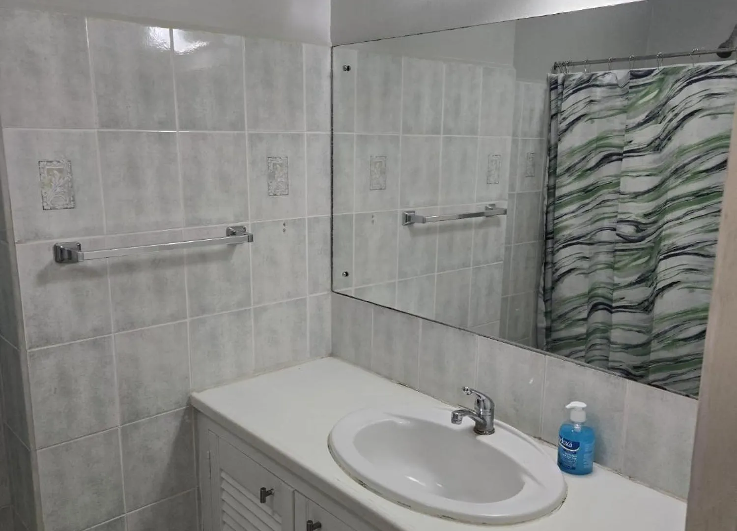 Apartment Ferienwohnung Maraval Townhouse - Haleland Park Sleeps 5 La Finette Trinidad und Tobago